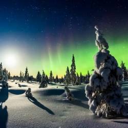    - Wallpapers Northern lights.