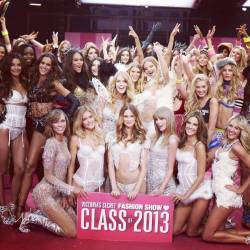 The Victoria's Secret Fashion Show (2013) HDTV 720p