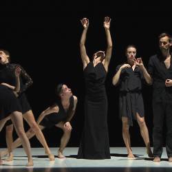    -  Lied Ballet /Thomas Lebrun - Lied Ballet - Maison de la danse de Lyon/ (     ,  -    - 2014) HDTVRip