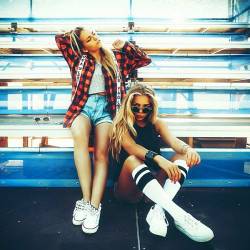 VA - Cool Girls: Urban Dance Downtempo Music (2019/MP3)