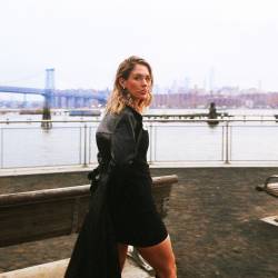 Anna of the North - Girl In A Bottle (2025)